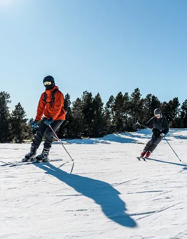 Skier en janvier en Andorre
